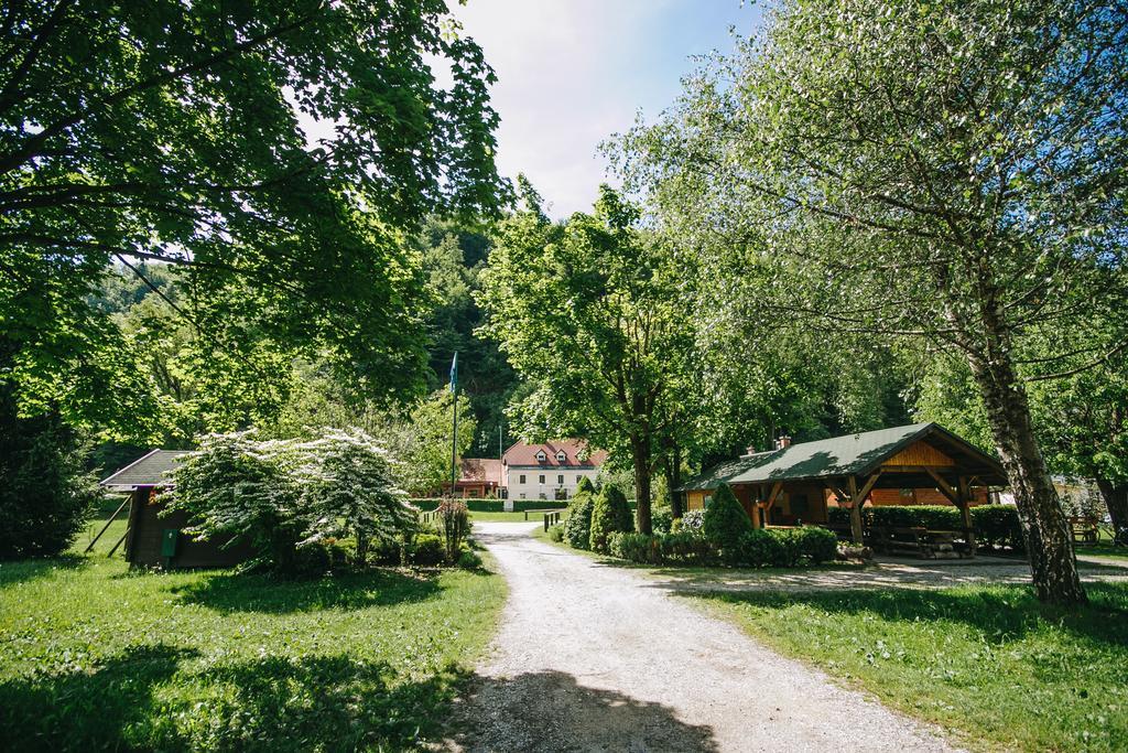 Pocitniska Hiska Pod Skalco Vila Kamnik Exterior foto